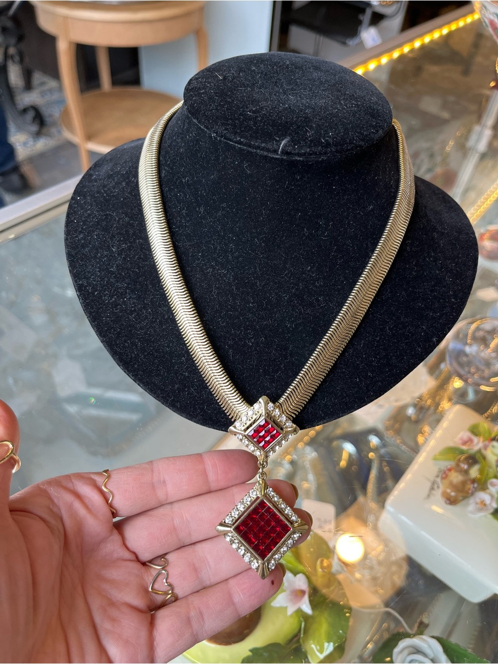 Heidi Daus “Spectacular Setting” Statement Necklace - Picture 5 of 5